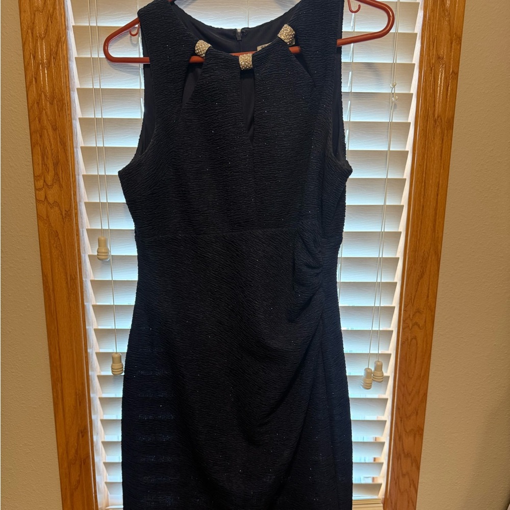 Eliza J navy blue Sleeveless Midi Dress with Keyhole Neck